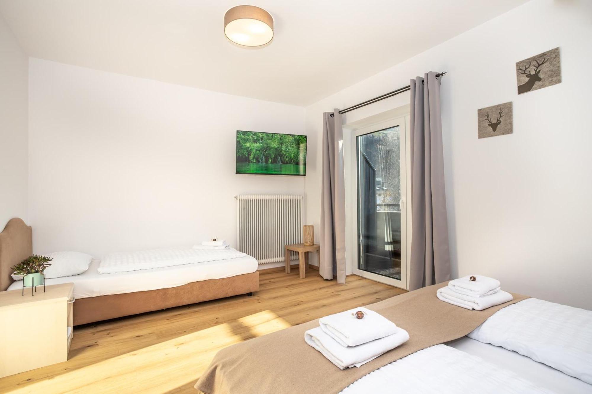 Alpina Apartments - Zell Am See Buitenkant foto