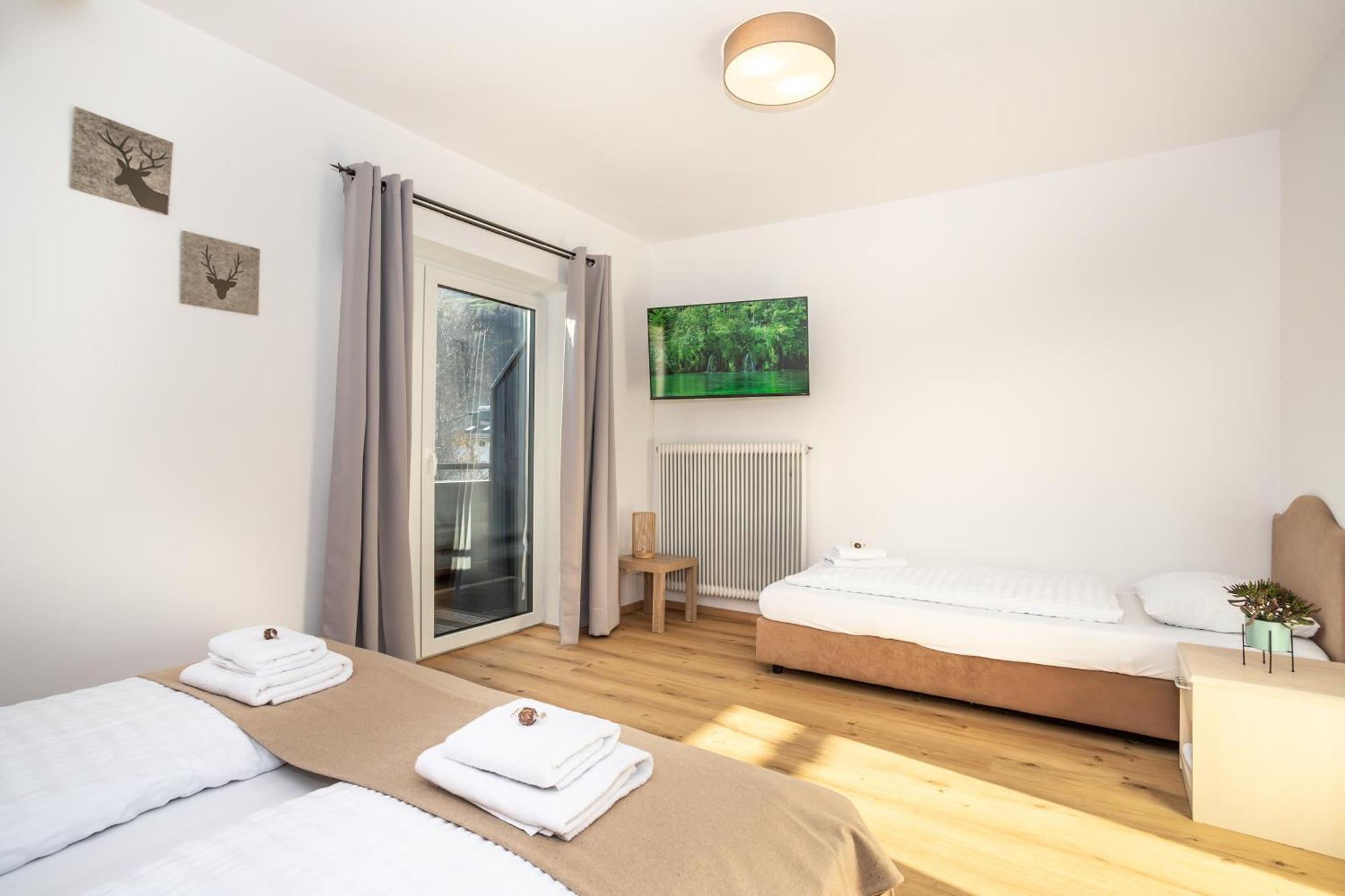 Alpina Apartments - Zell Am See Buitenkant foto
